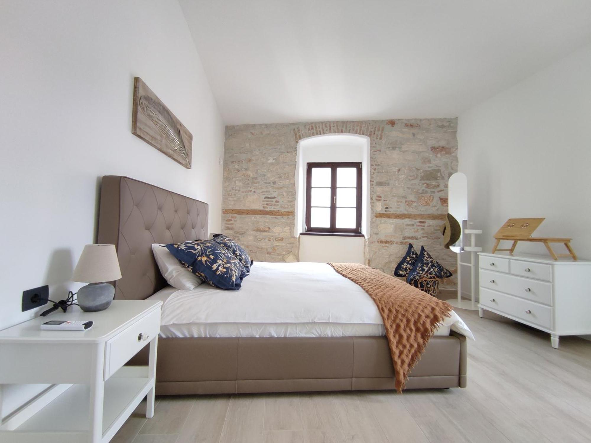 Apartvilla Castropola Exterior photo