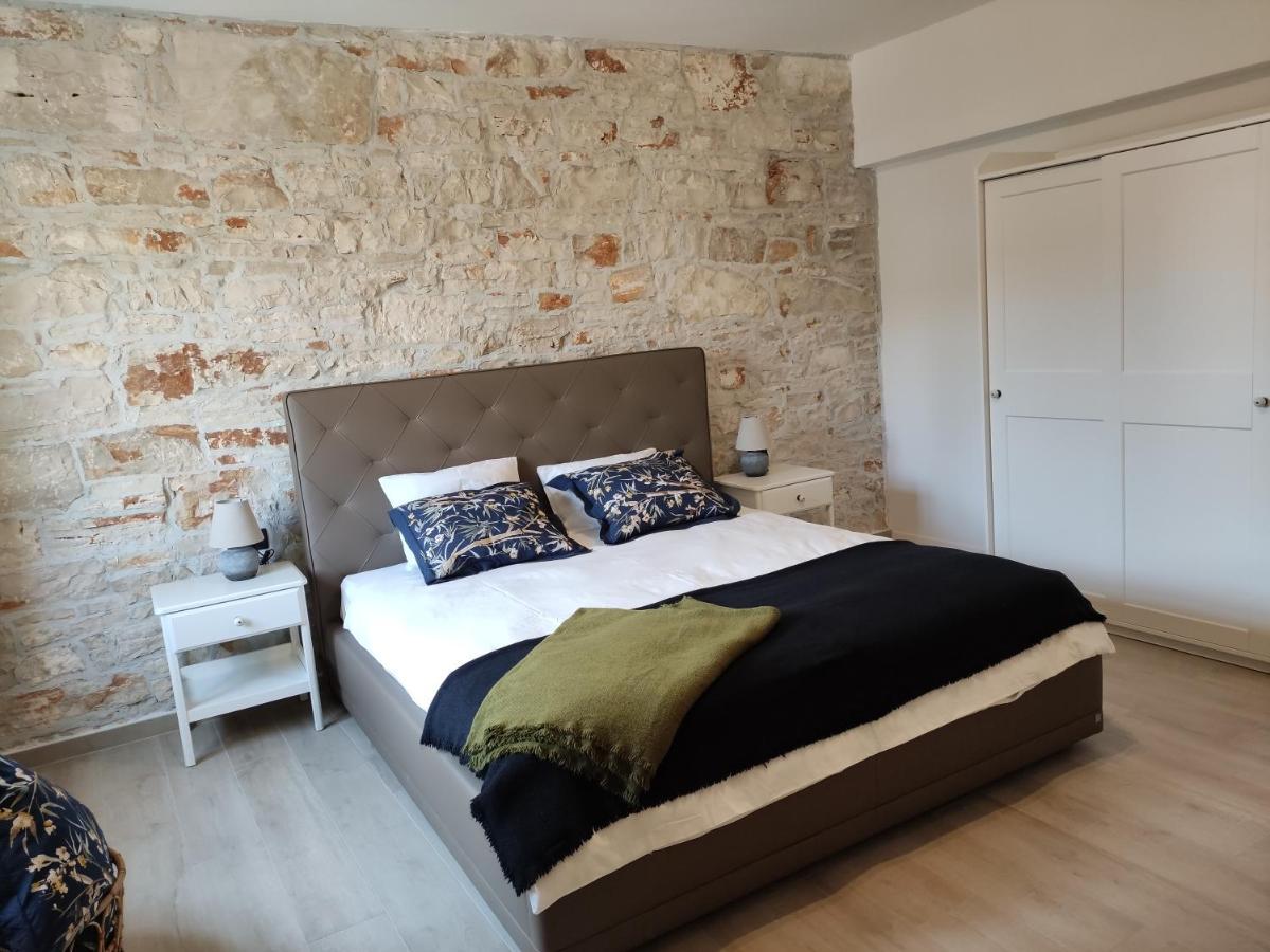 Apartvilla Castropola Exterior photo