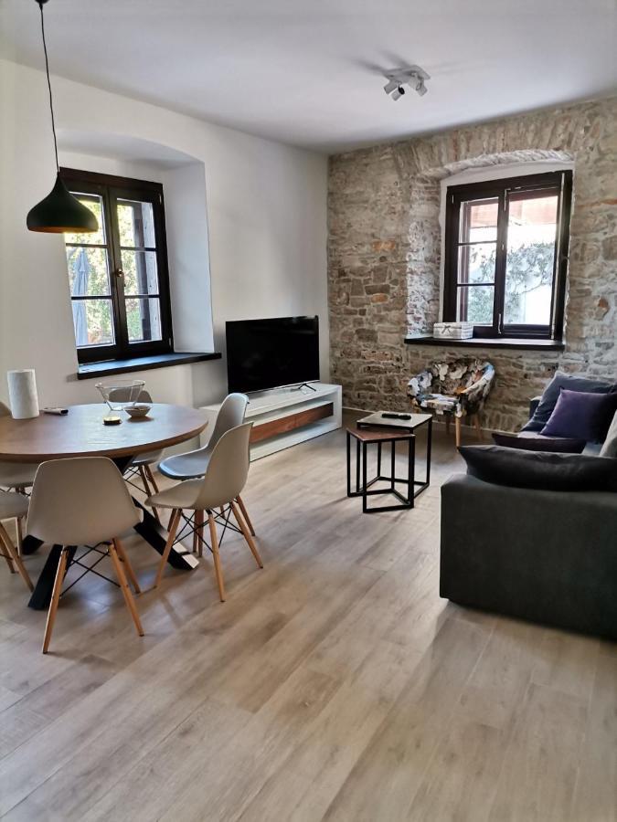 Apartvilla Castropola Exterior photo