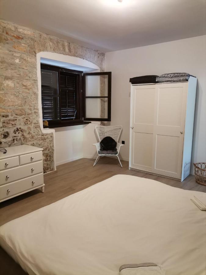 Apartvilla Castropola Exterior photo
