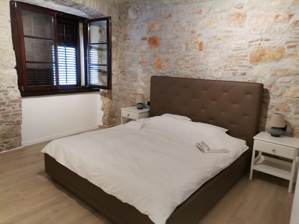 Apartvilla Castropola Exterior photo